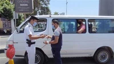 ضبط 1851 سائق نقل جماعي لعدم ارتداء الكمامات الواقية