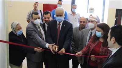 الكردي يفتتح المركز الجامعي للتطوير بكلية التربية