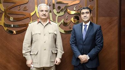 المشير خليفة حفتر يستقبل رئيس اللجنة الوطنية المصرية المختصة بالشأن الليبي