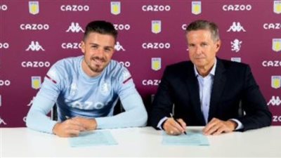 أستون فيلا الإنجليزي يعلن تجديد تعاقد 