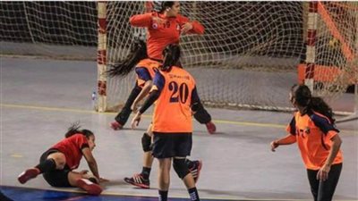 الشمس يهزم الأهلي ويتوج بدوري سيدات اليد