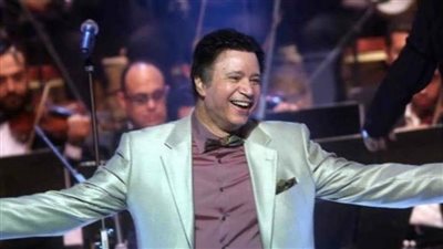 الفنان إيمان البحر درويش يشدو بمكتبة الإسكندرية