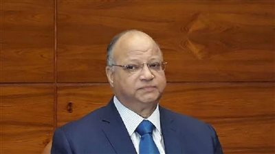 محافظ القاهرة: شفط المياه المتراكمة بطريق النصر وفتح الطريق في الاتجاهين 