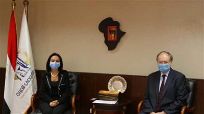 رئيس وفد الاتحاد الأوروبي يشيد بجهود 