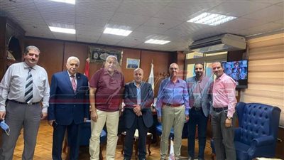 تفاصيل زيارة وفد كبرى شركات الأدوية لجامعة مدينة السادات 