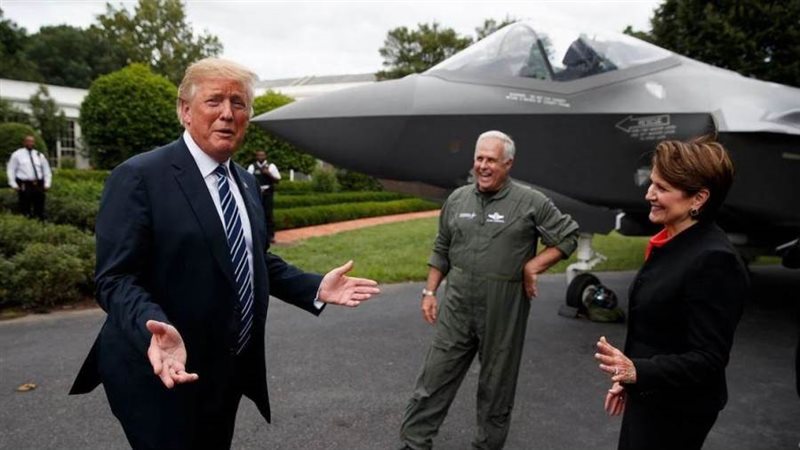 ترامب مع الرئيسة