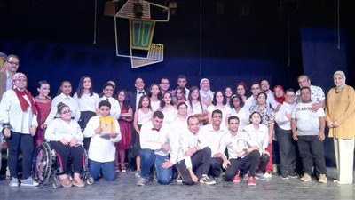 فرقة الشمس تختتم 