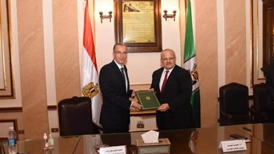 توقيع بروتوكول تعاون بين معهد الدراسات الدبلوماسية وجامعة القاهرة 