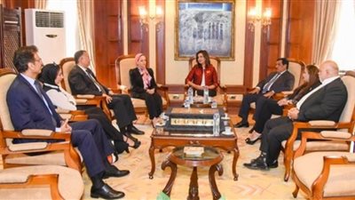 وزيرة الدولة للهجرة تثمن دعم البرلمان لكافة الملفات