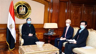 وزيرة التجارة تبحث مع السفير الياباني بالقاهرة تعزيز العلاقات الاقتصادية المشتركة