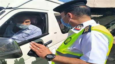 لعدم ارتداء الكمامة... ضبط 1197 سائقا 