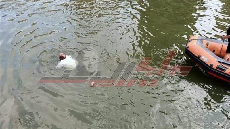 إنقاذ فتاة من الغرق