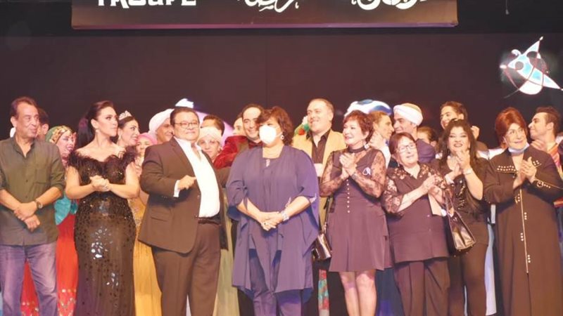 وزيرة الثقافة في