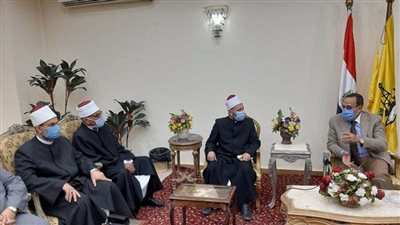 محافظ شمال سيناء يؤكد دور الأزهر الشريف التنويري والتوعوي