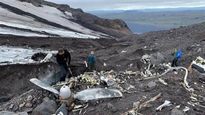 العثور على حطام قاذفة أمريكية في جليدة ثلجية من 76 عامًا (صور)