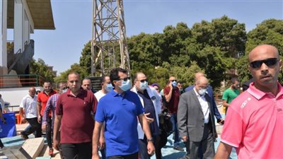 وزير الرياضة يكرّم الفائزين في ماراثون الدراجات