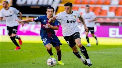 هويسكا يتعادل مع فالنسيا بالدوري الإسباني