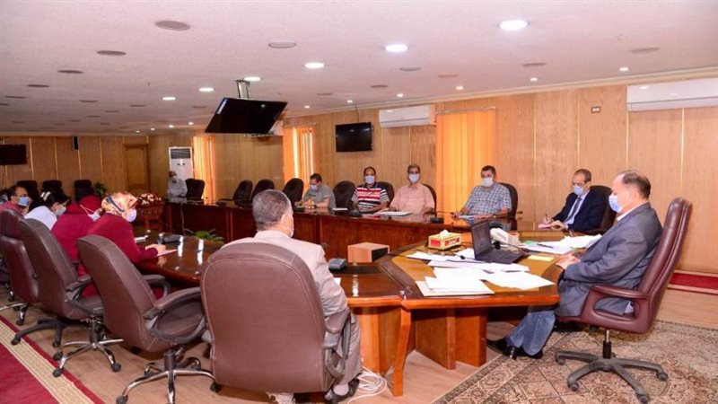 اجتماع المحافظ بقيادات