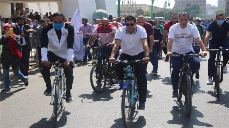 وزير الرياضة ومحافظ