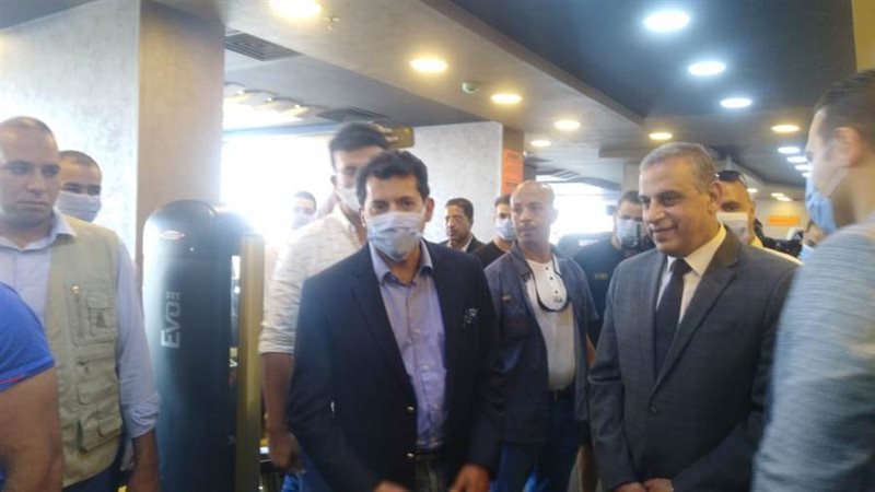 وزير الشباب ومحافظ