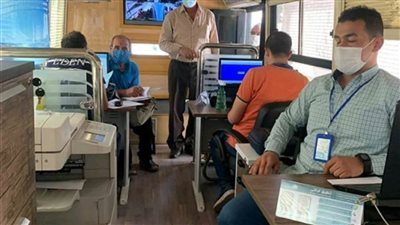 رئيس مياه الدقهلية يتفقد سيارة خدمة العملاء المتنقلة