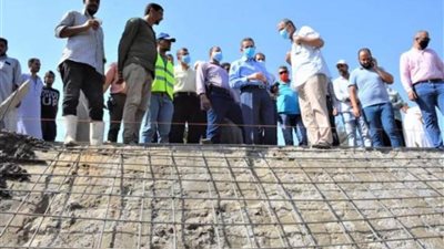 محافظ الغربية يتفقد مشروع تبطين الترع