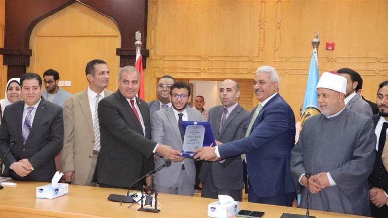 جانب من تكريم جامعة