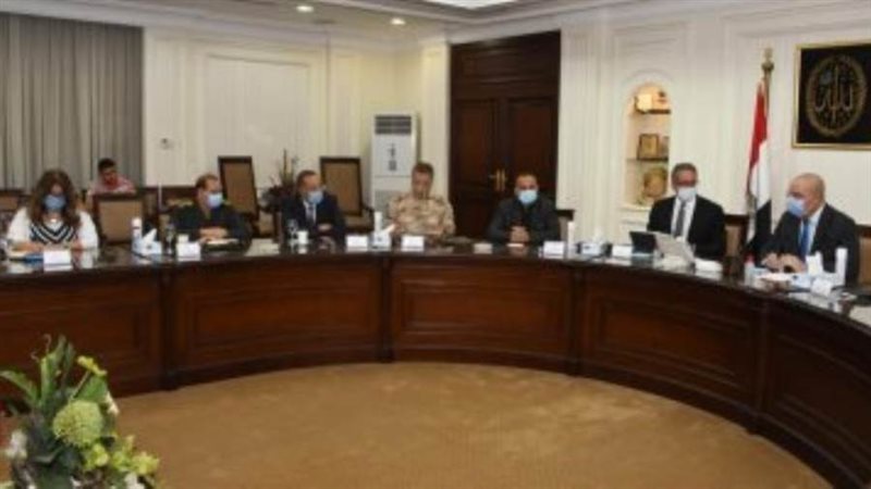 وزيرا الإسكان والسياحة