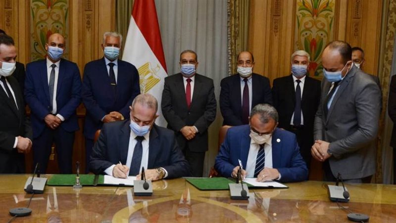 خلال توقيع برتوكول