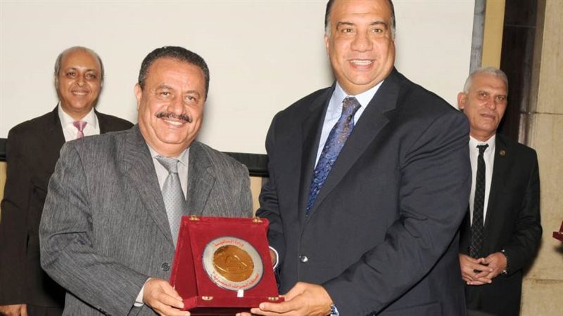 تكريم رءيس غرفة الملاحه