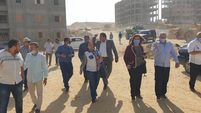 مسؤولو الإسكان يتفقدون