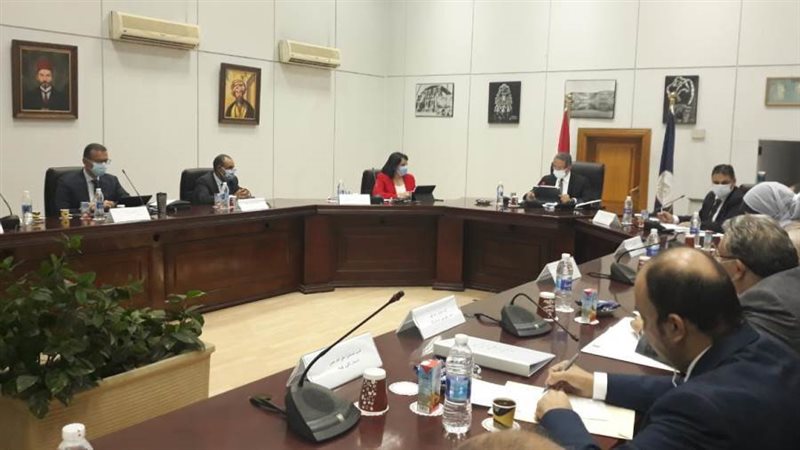 جانب من اجتماع هيئة