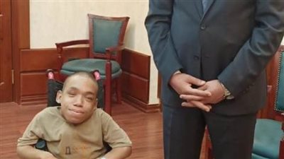 في لفتة إنسانية ..محافظ سوهاج يستجيب لطلب أحد الأشخاص من ذوي الهمم 