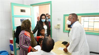 تنفيذ قافلة سكانية شاملة بقرية الإيمان بأبوالمطامير (صور) 