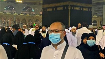 الحرم يفتح أبوابه للمعتمرين غدا بعد 7 أشهر من تعليق العمرة بسبب كورونا
