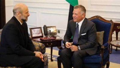 العاهل الأردني يقبل استقالة رئيس الوزراء عمر الرزاز