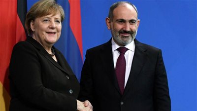 رئيس وزراء أرمينيا يبحث مع ميركل الأوضاع في 