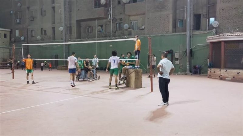 جانب من تدريبات فريق