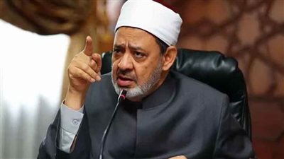 بثلاث لغات.. شيخ الأزهر يستنكر تصريحات تهاجم الإسلام