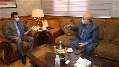 وزير الرياضة يلتقي رئيس  اتحاد الدراجات      