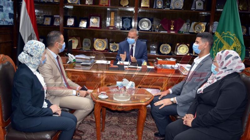 محافظ القليوبية يلتقى