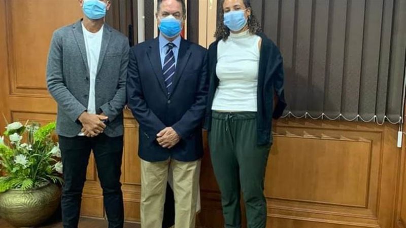 صبحي يكرم محمد صفوت