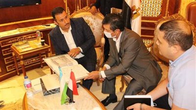 سفير أوزبكستان يزور جمعية رجال الأعمال المصريين ومصانع الأثاث بالقاهرة الجديدة!