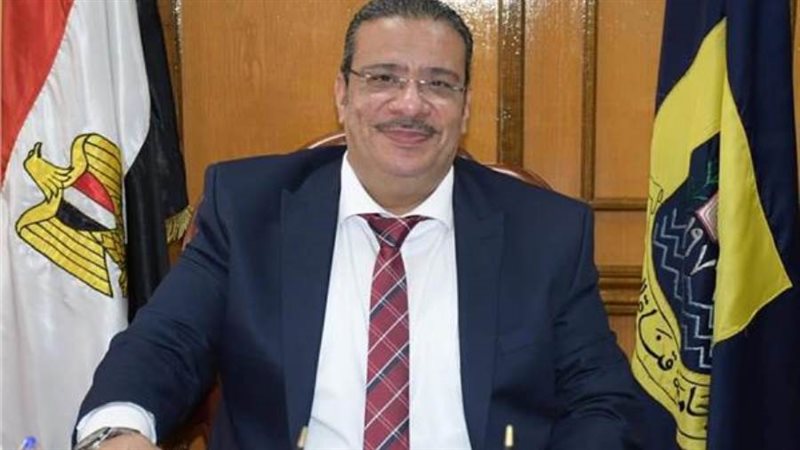 الدكتور أحمد زكي