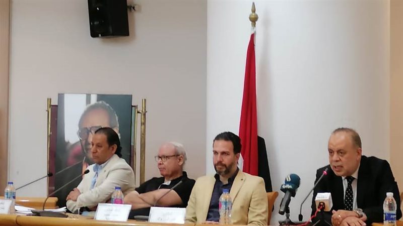 جانب من المناقشة