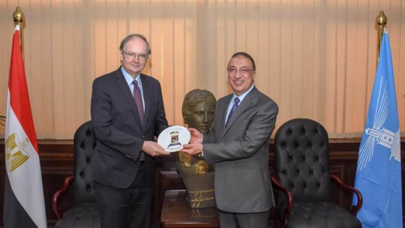 محافظ الاسكندرية