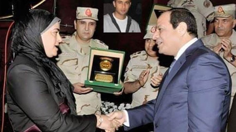 والدة الشهيد نقيب