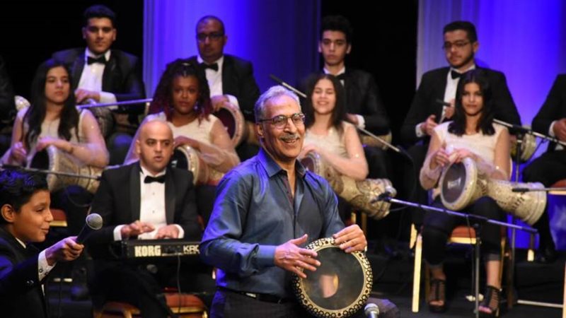 الارتيست يشعل الاوبرا