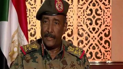 البرهان يتعهد بإيجاد حلول لجميع مشكلات شرق السودان