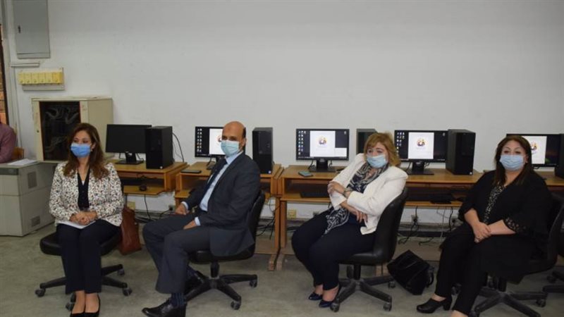 إحدى ندواتالتعليم